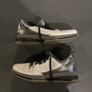 Adidas D Lillard 1 Basketball Shoes Mens Size 14 Silver Gray Sneakers AQ8418